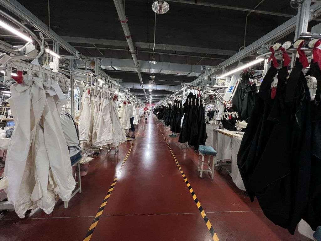 Professional Women’s Clothing Manufacturer for Modern Apparel Lines
