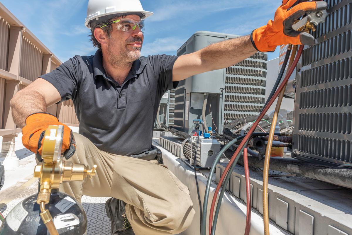 How a New York City Construction Manager Navigates Urban Building Challenges