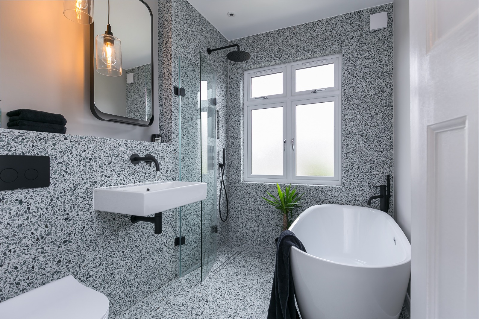 Elegant Showers with Contemporary Shower Screen Designs