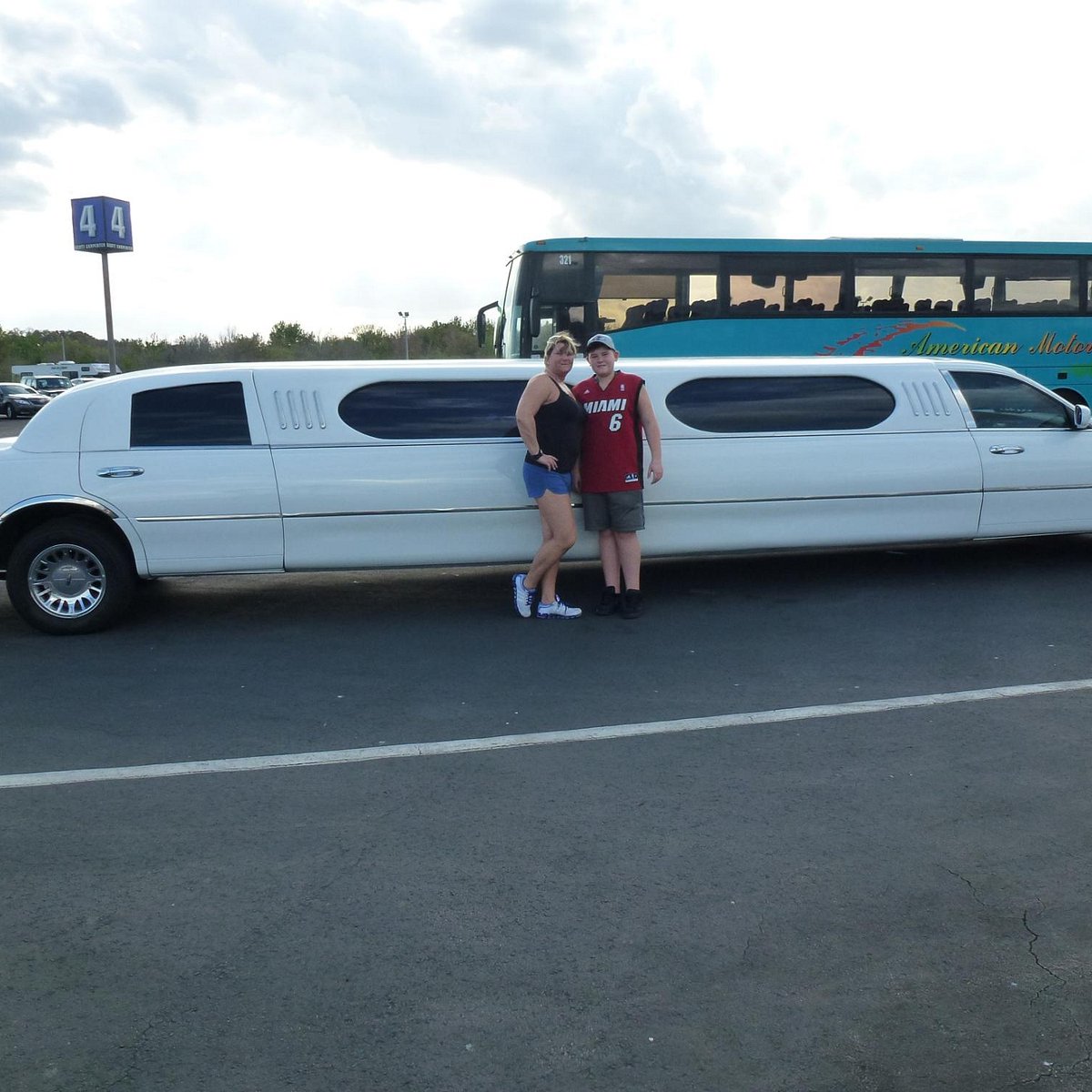 Miami Limousine Services That Redefine Luxury Travel