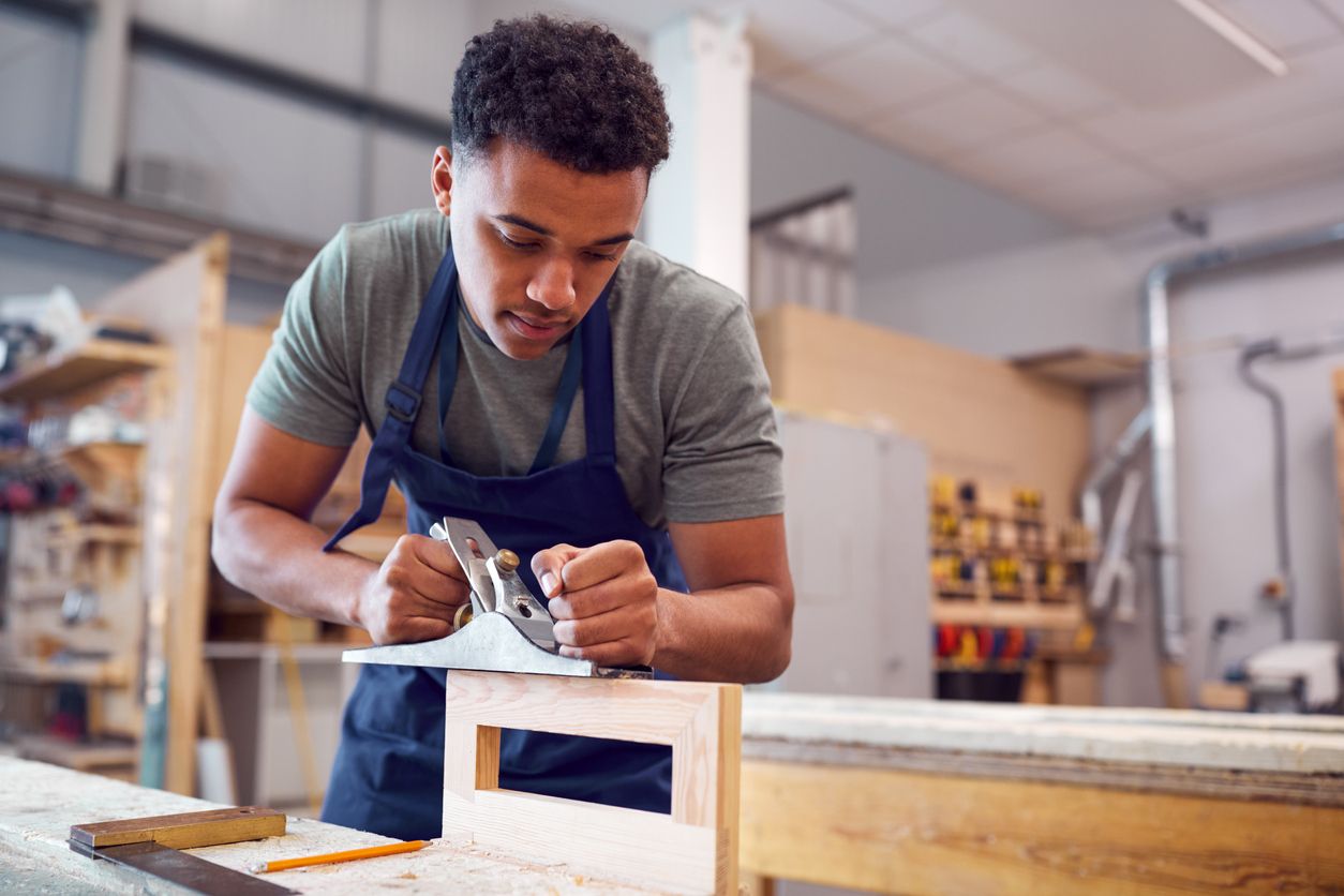 Custom Cabinet Makers Delivering High-End Craftsmanship