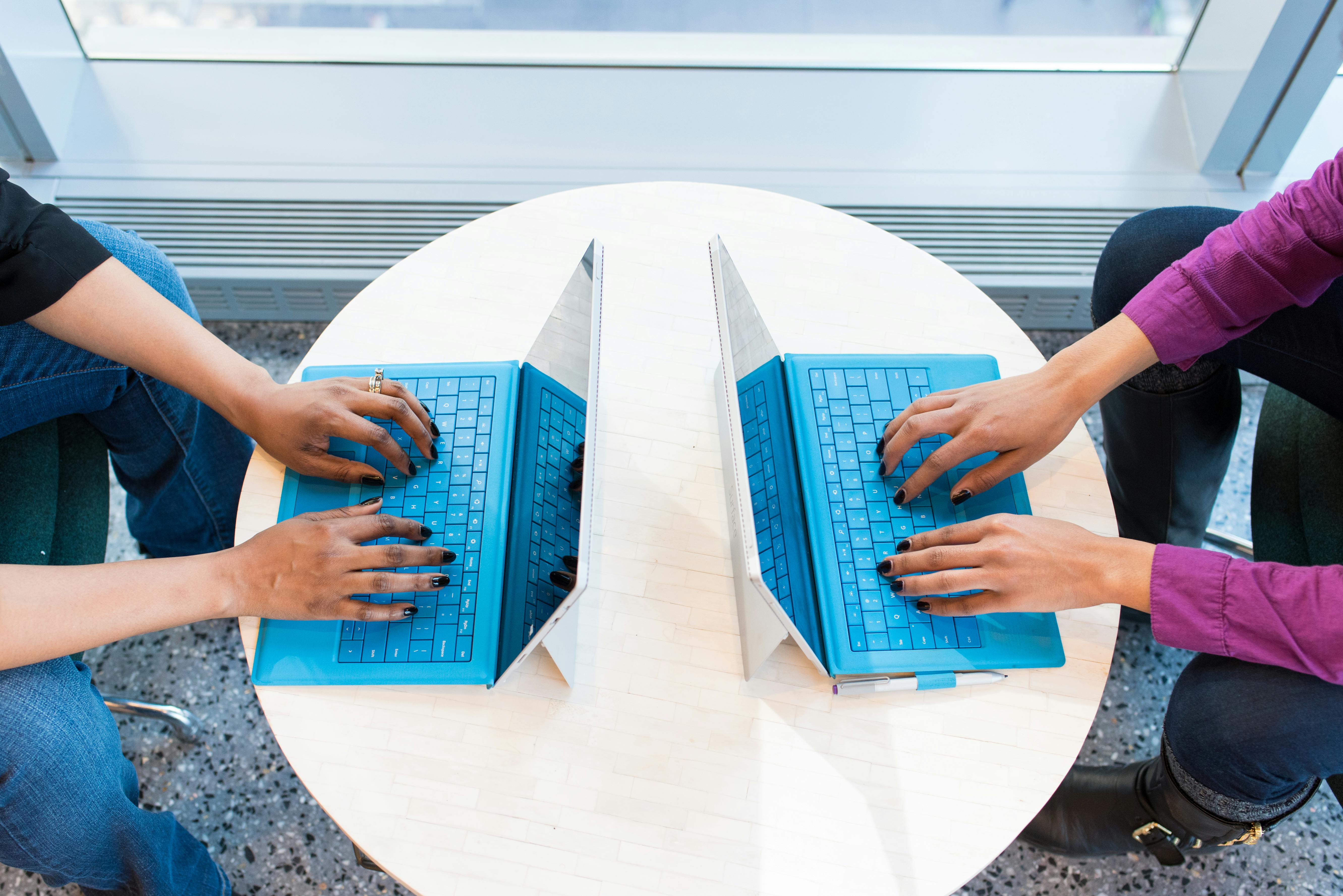 Why Students Prefer to Hire Nursing Dissertation Writer