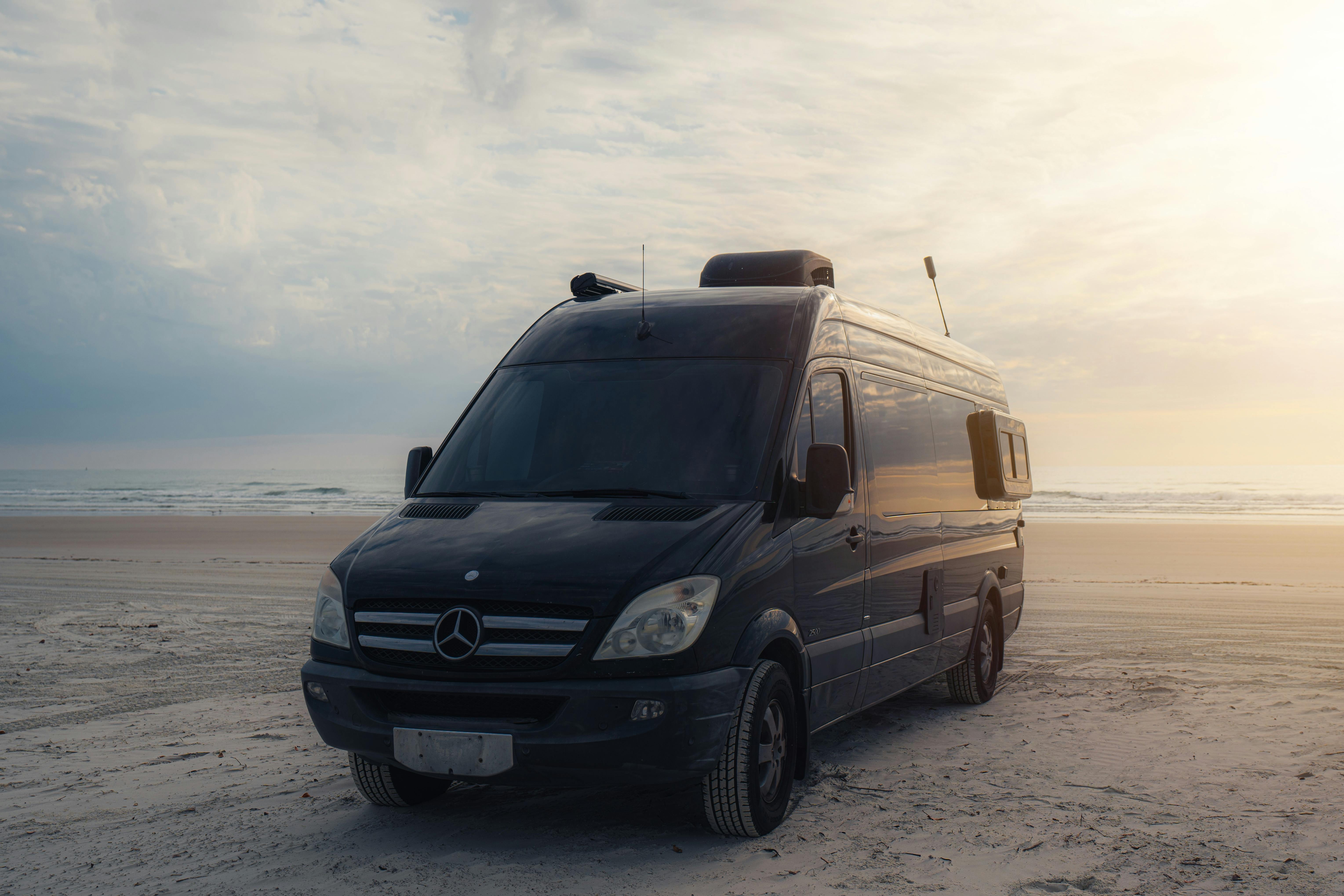 10 Top Vancouver Limo Service to Airport Options for Stylish Travel