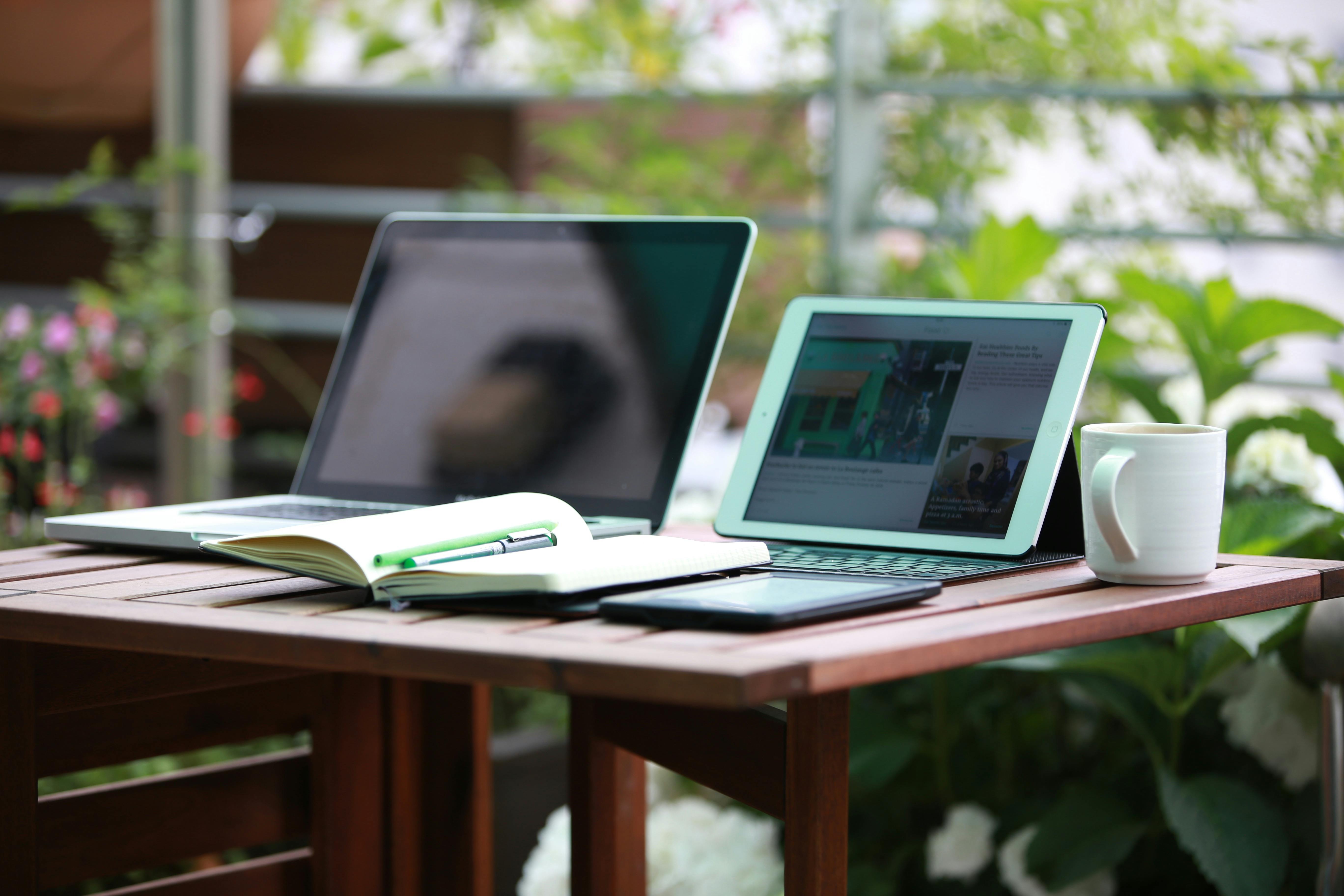 Not Going to Uni? Here’s How to Build Your Career