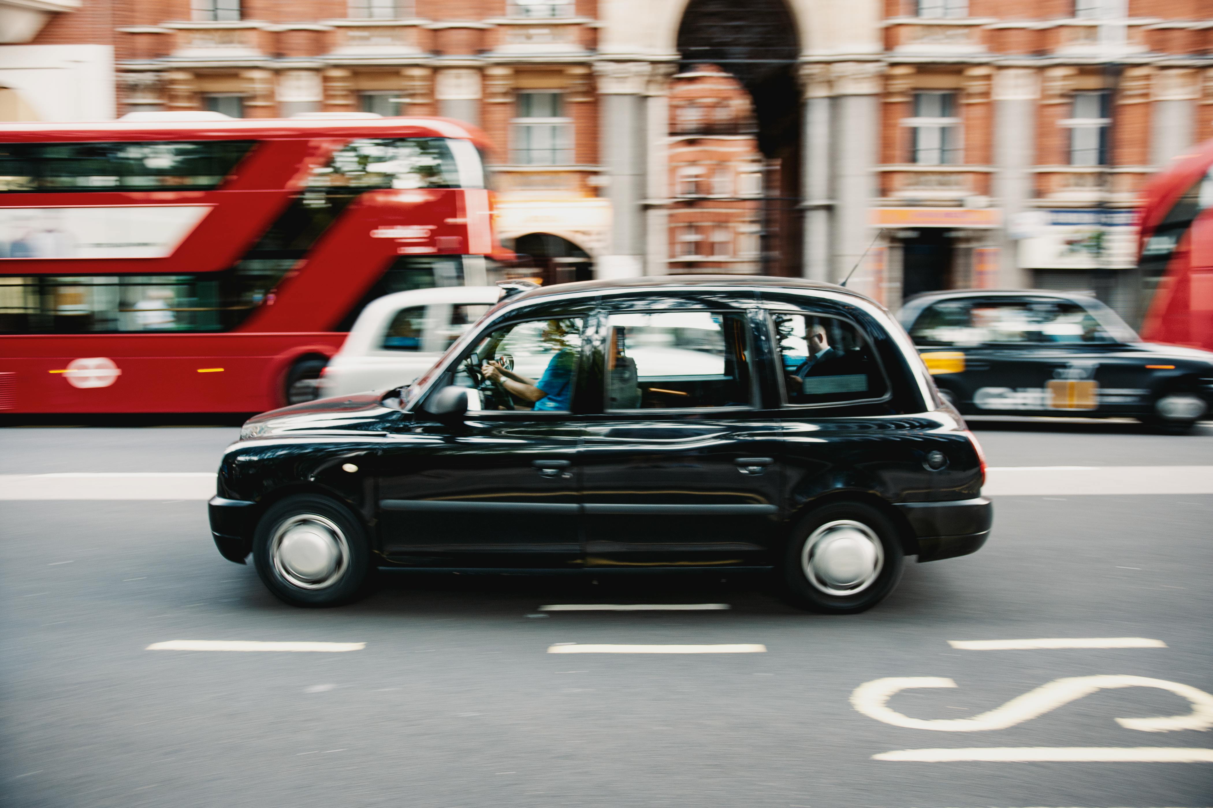 Gatwick Cabs – Comfortable Airport Transfers in Surrey