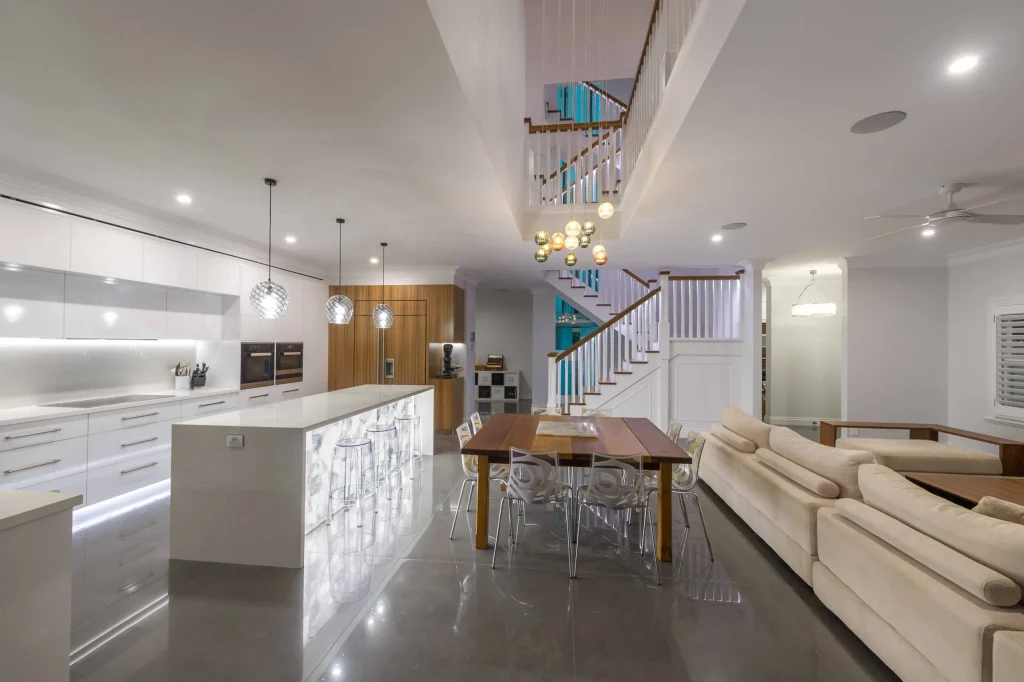 Corella-Constructions-3-level-glass-feature-Evolution-Lift-scaled